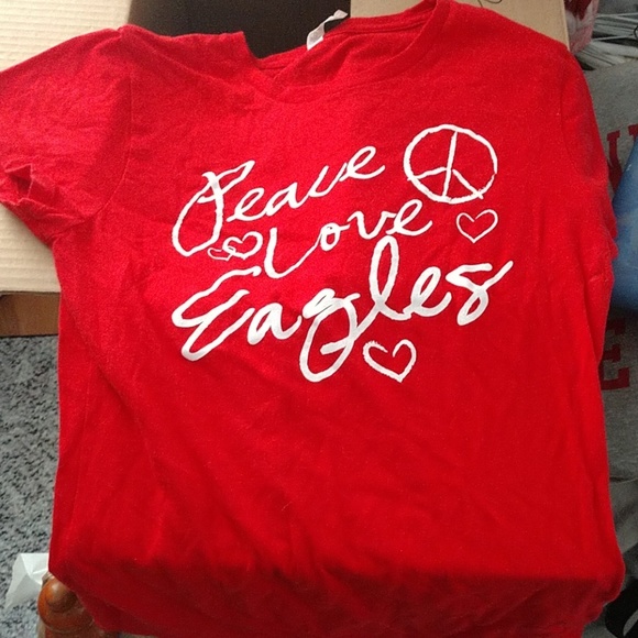 Red eagles t-shirt - Picture 1 of 1